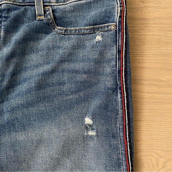 TOMMY | High Rise Straight Ankle Jeans - Picture 10 of 16